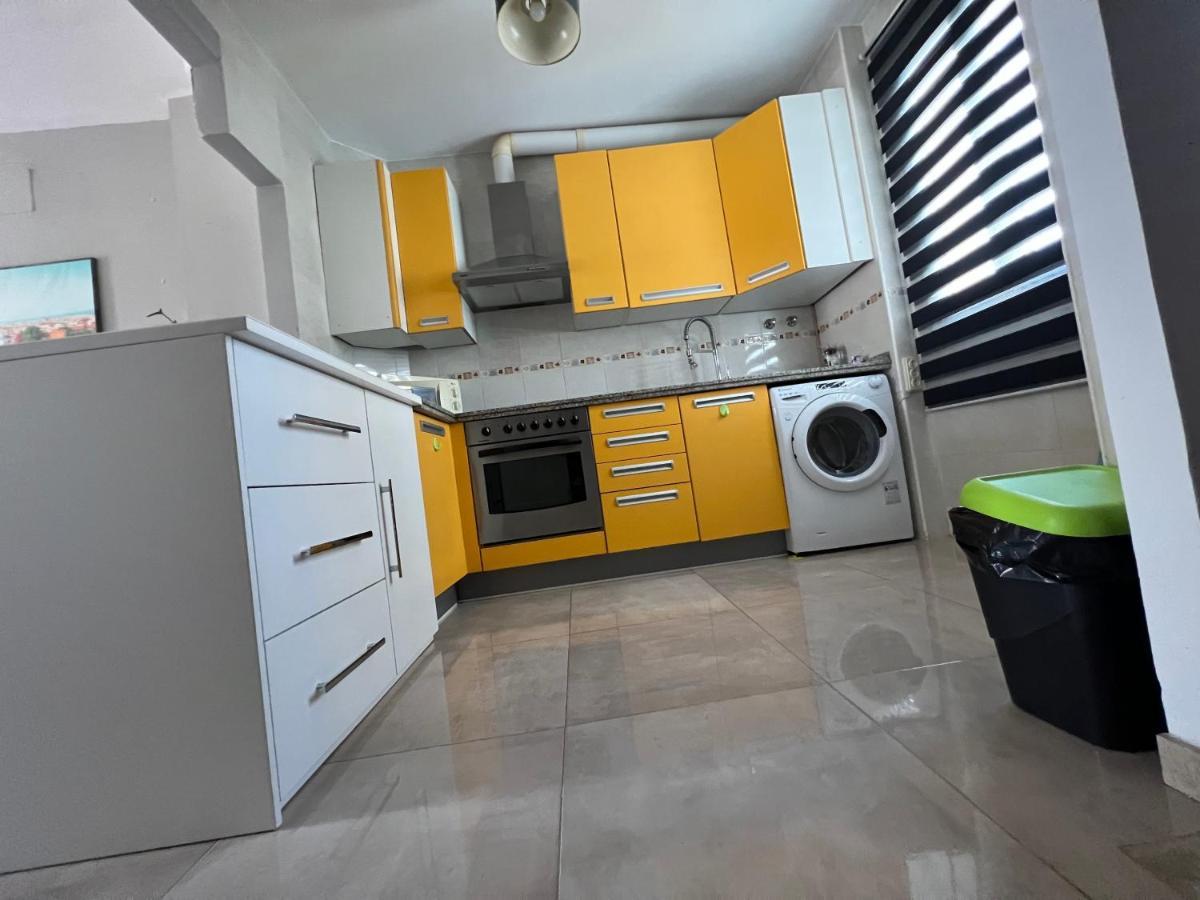 Apartamento Precioso y acogedor piso con facilidad de parking Lucena Exterior foto